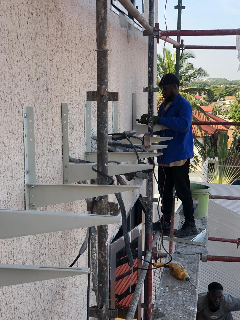 Current service vehicles